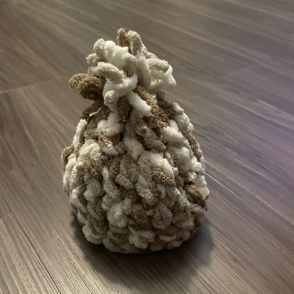 Hand Knit Chunky Knit Beanie in Cream and Brown for newborns -OS - Picture 5 of 5